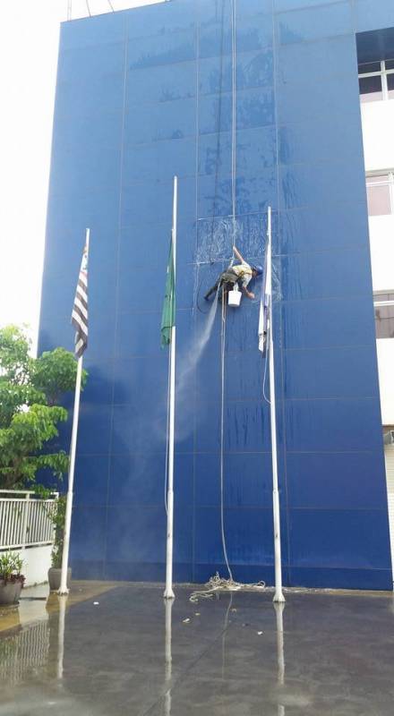 Lavagem de Fachada Ribeirão Pires - Limpeza de Fachada de Edifício