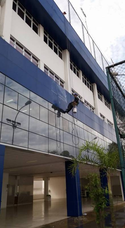 Lavagem e Pintura de Fachadas Suzano - Lavagem de Fachada em Edifícios