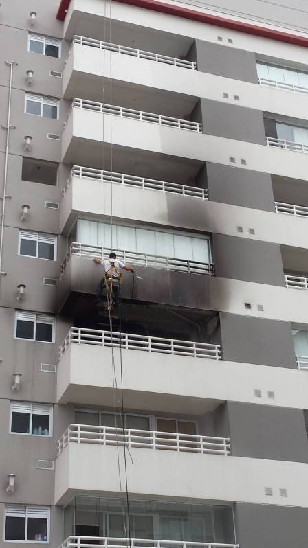 Limpeza de Fachada de Prédio Alphaville - Lavagem de Fachada